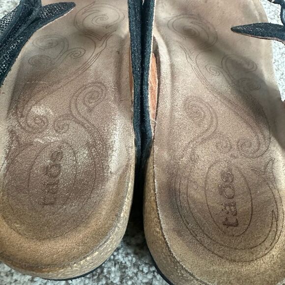 TAOS LUCY THONG SANDALS 8-8.5 - Picture 4 of 7